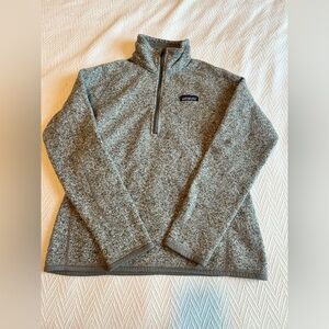 Woman’s Patagonia Quart Zip